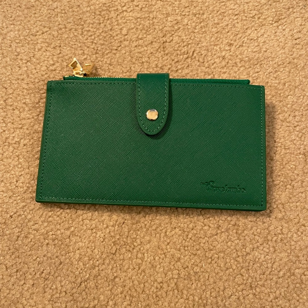 Green wallet